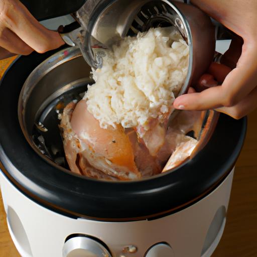 Cách nấu cơm gà bằng nồi cơm điện: Hướng dẫn chi tiết cho món ăn truyền thống Việt