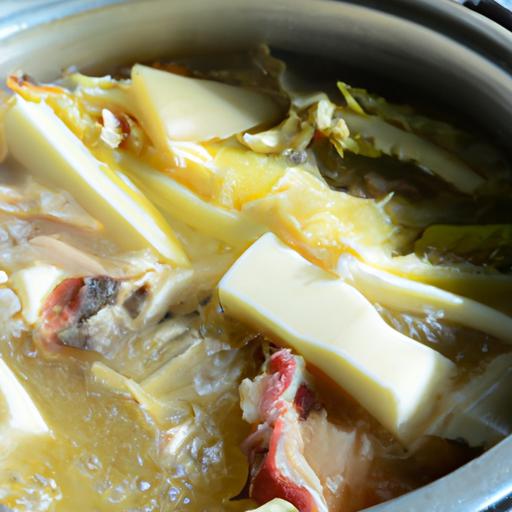 Cách nấu canh măng chua với thịt heo: Món ăn vừa ngon vừa tốt cho sức khỏe